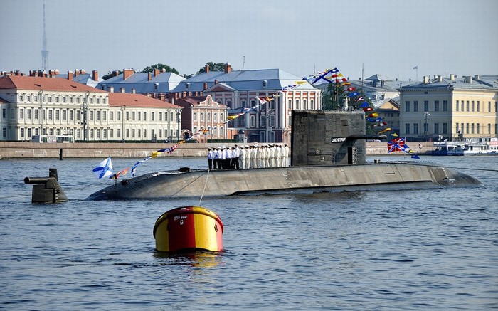 Tàu ngầm lớp Amur Type 677 Nga